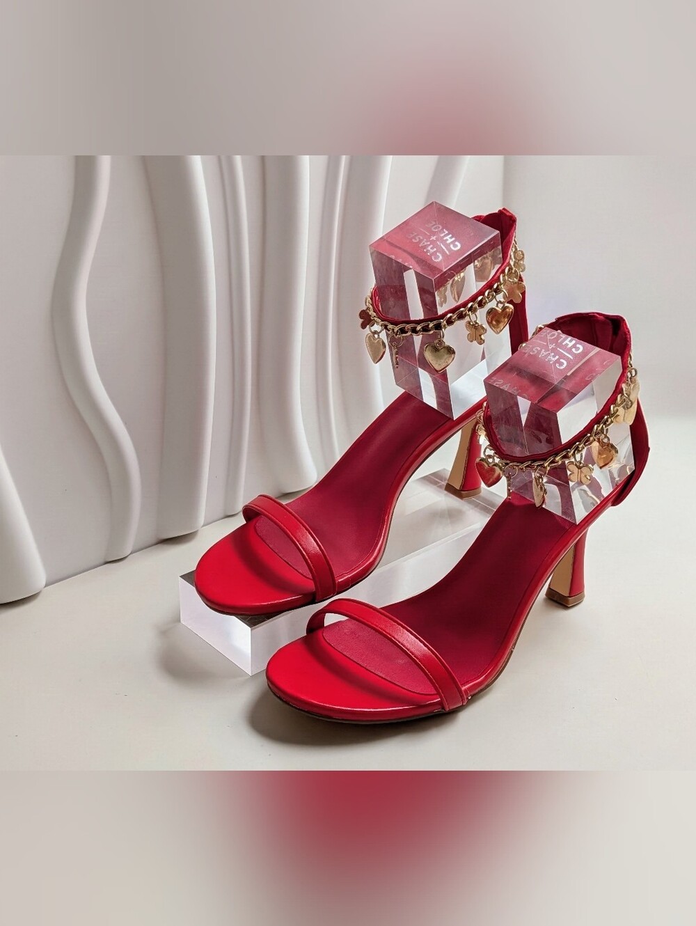 NIB Chase & Chloe Iridessa Red Gold Charm Ankle Strap Heels Sz 8